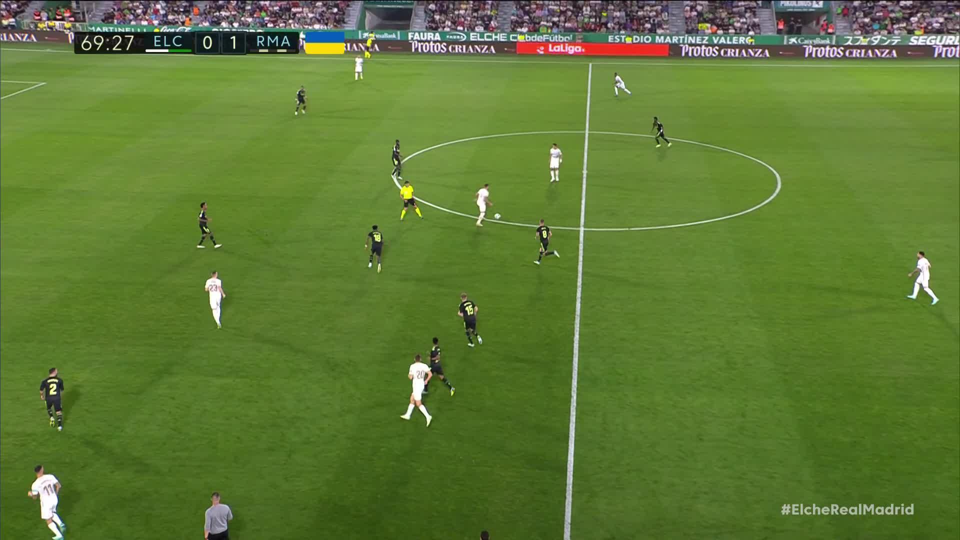 Elche 0-1 Real Madrid: El paradón de Lunin a Clerc