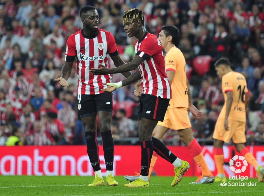 Nico e Iñaki, durante el partido ante el Atlético en San Mamés.