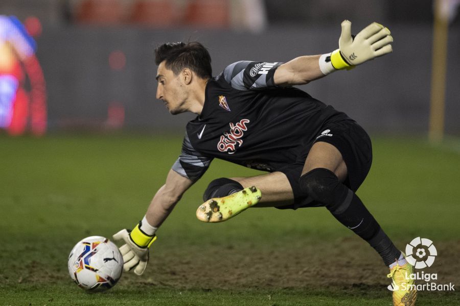 Paradón de Mariño a disparo de Bebé (Foto: LaLiga).