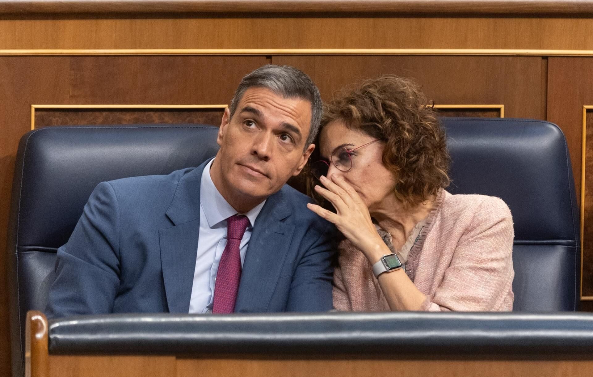  Pedro Sánchez y María Jesús Montero en el Congreso el 20 de junio de 2024.