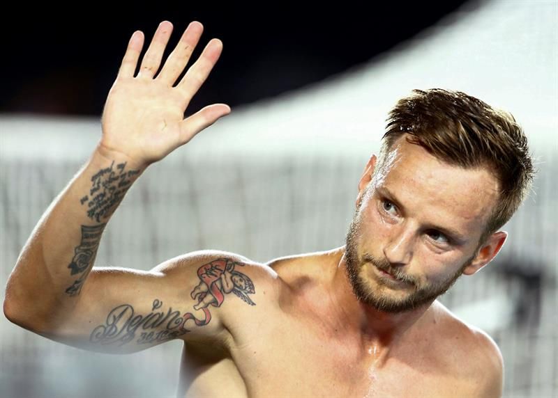  Rakitic, en el ostracismo de Valverde, tras el partido ante el Valencia.