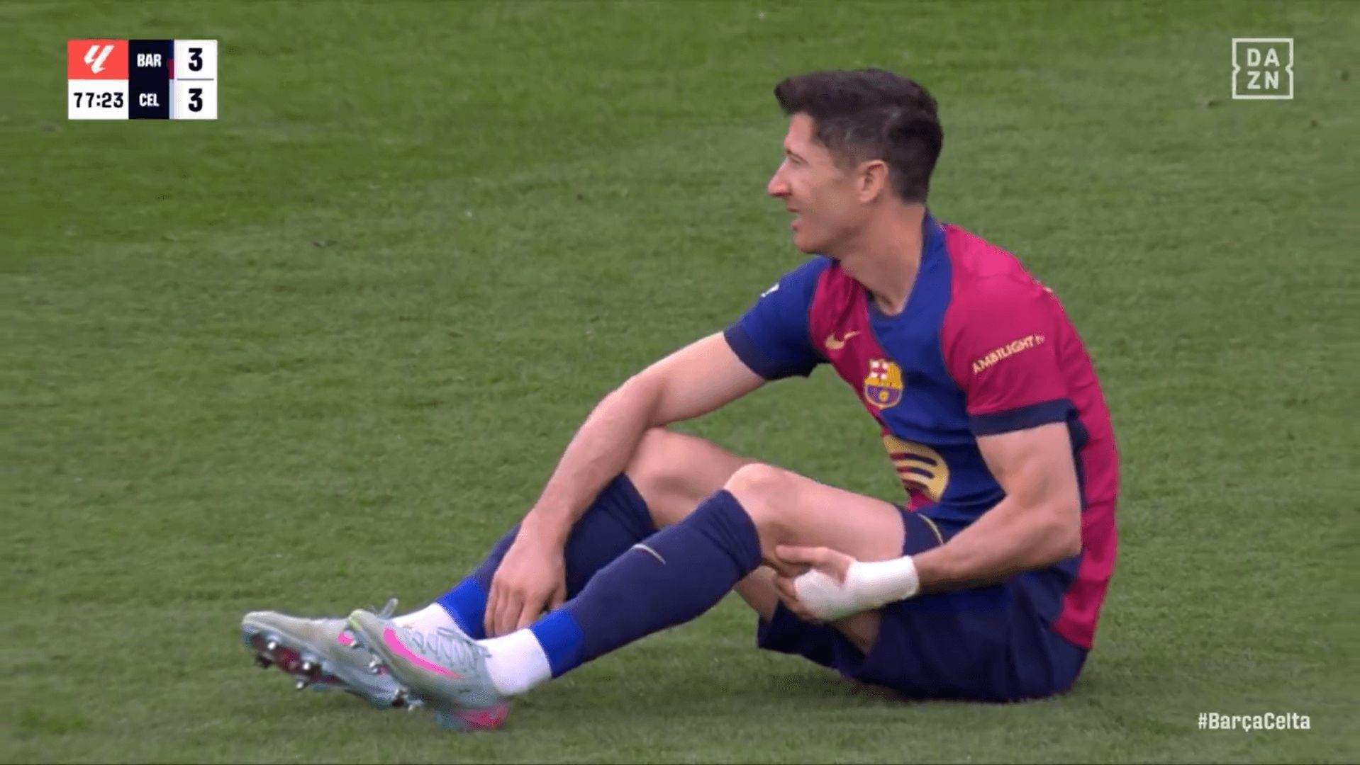 Robert Lewandowski, lesionado en el Barcelona-Celta.
