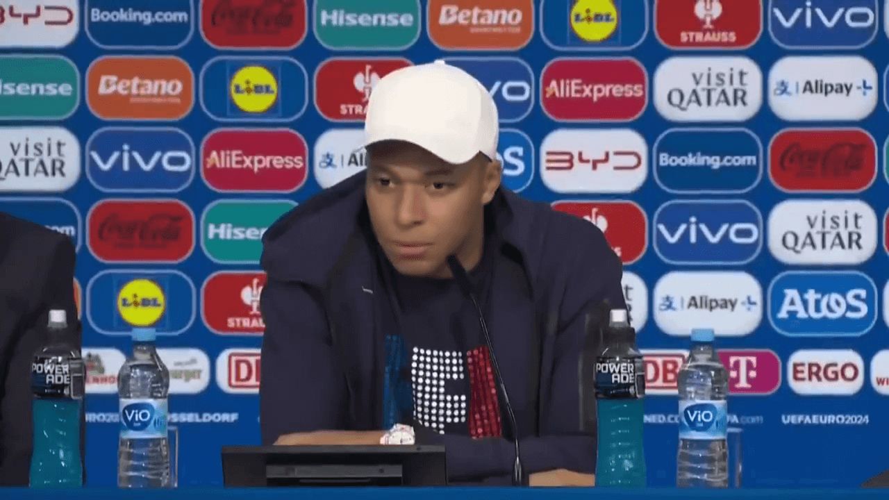 Kylian Mbappé en la rueda de prensa de la selección francesa (L'equipe)