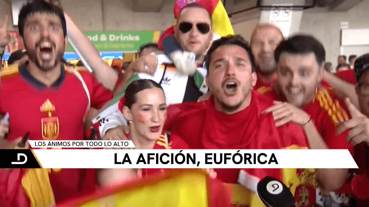  La emoción de la afición española tras la victoria (ElDesmarque)