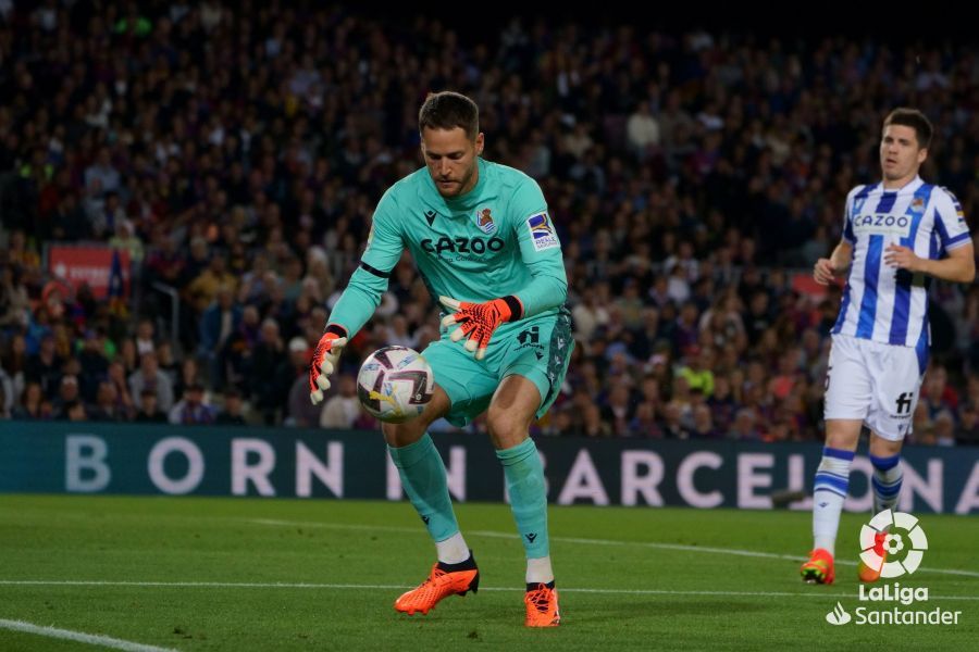 Álex Remiro, en el Barcelona - Real Sociedad.