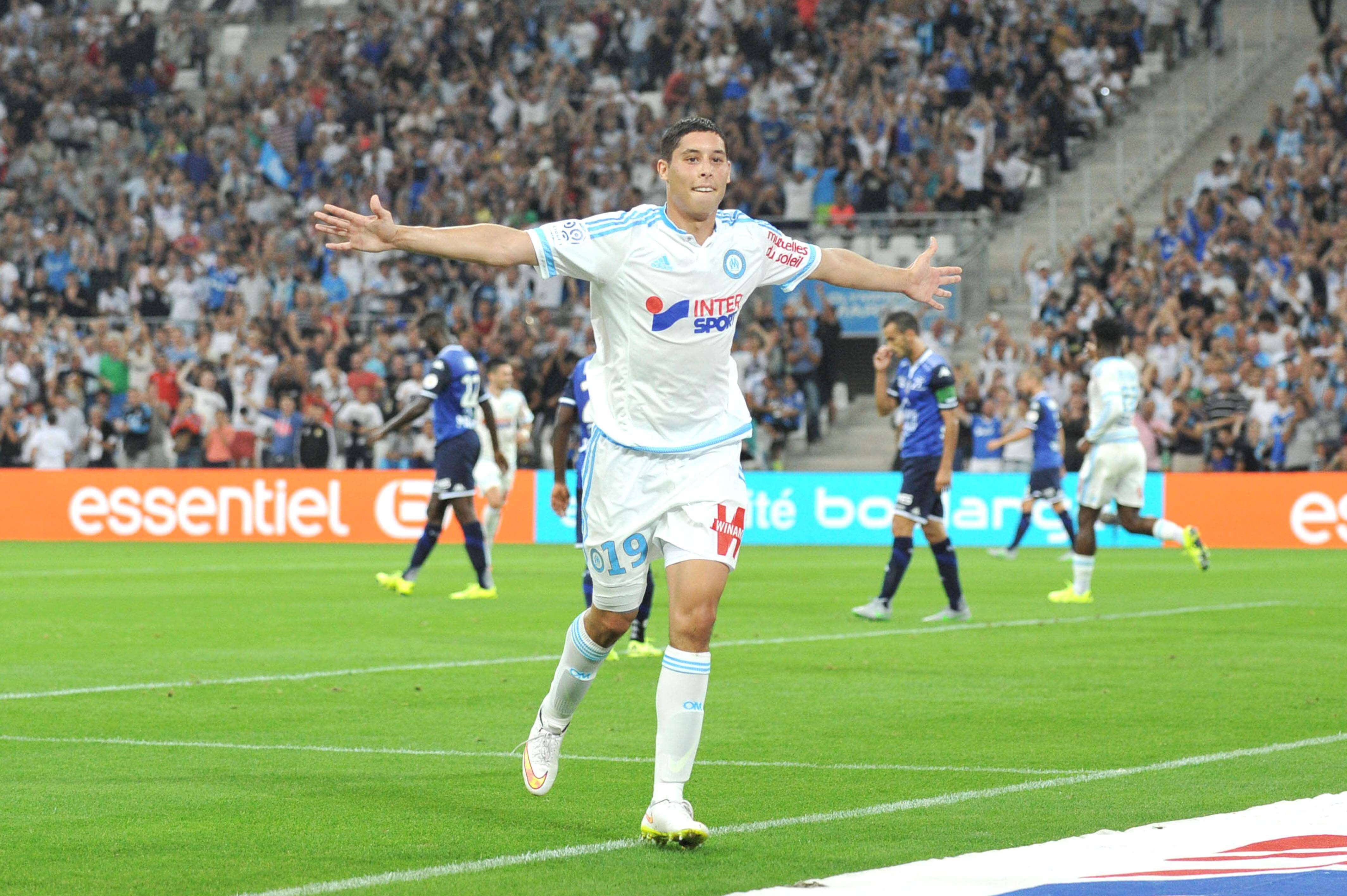 Abdel Barrada celebra un gol con el Olympique de Marsella.