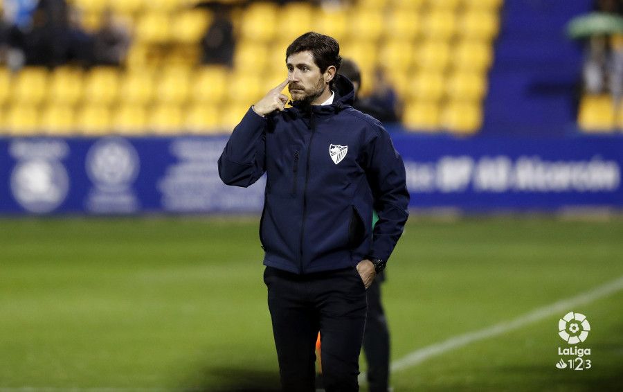 Víctor, haciendo un gesto a uno de sus jugadores.