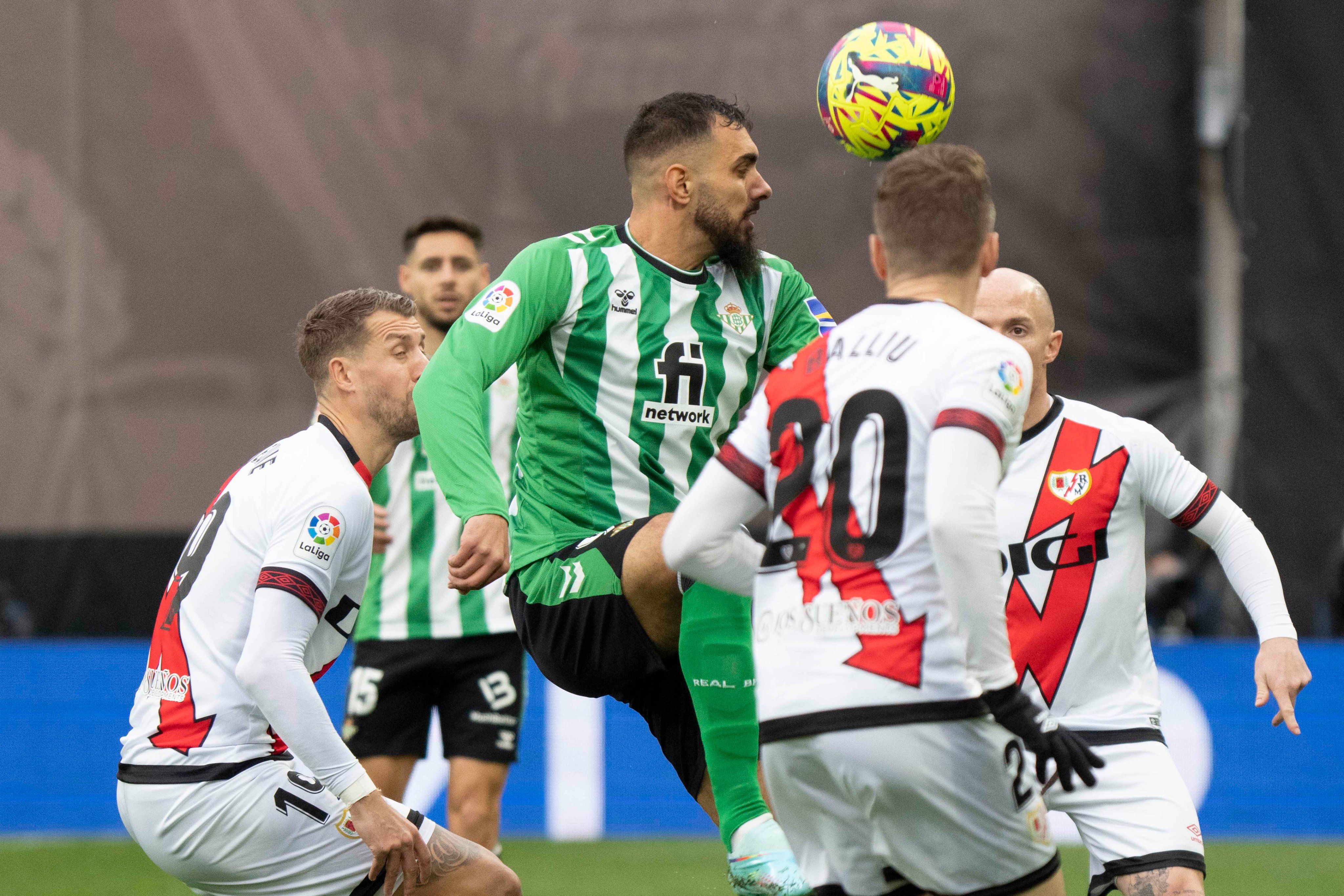 Borja Iglesias, ante el Rayo