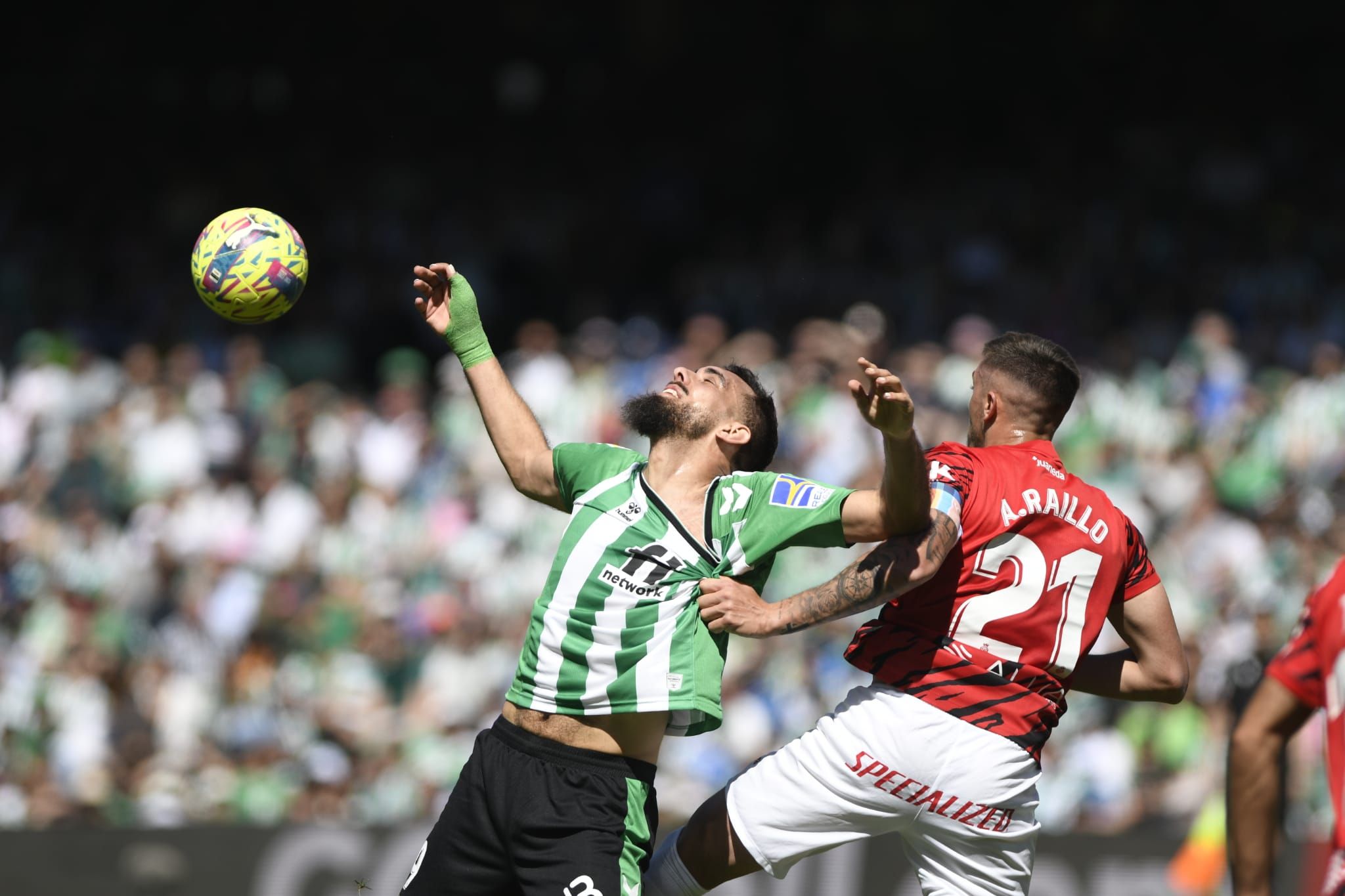 Borja Iglesias, en el Betis-Mallorca (Foto: Kiko Hurtado)