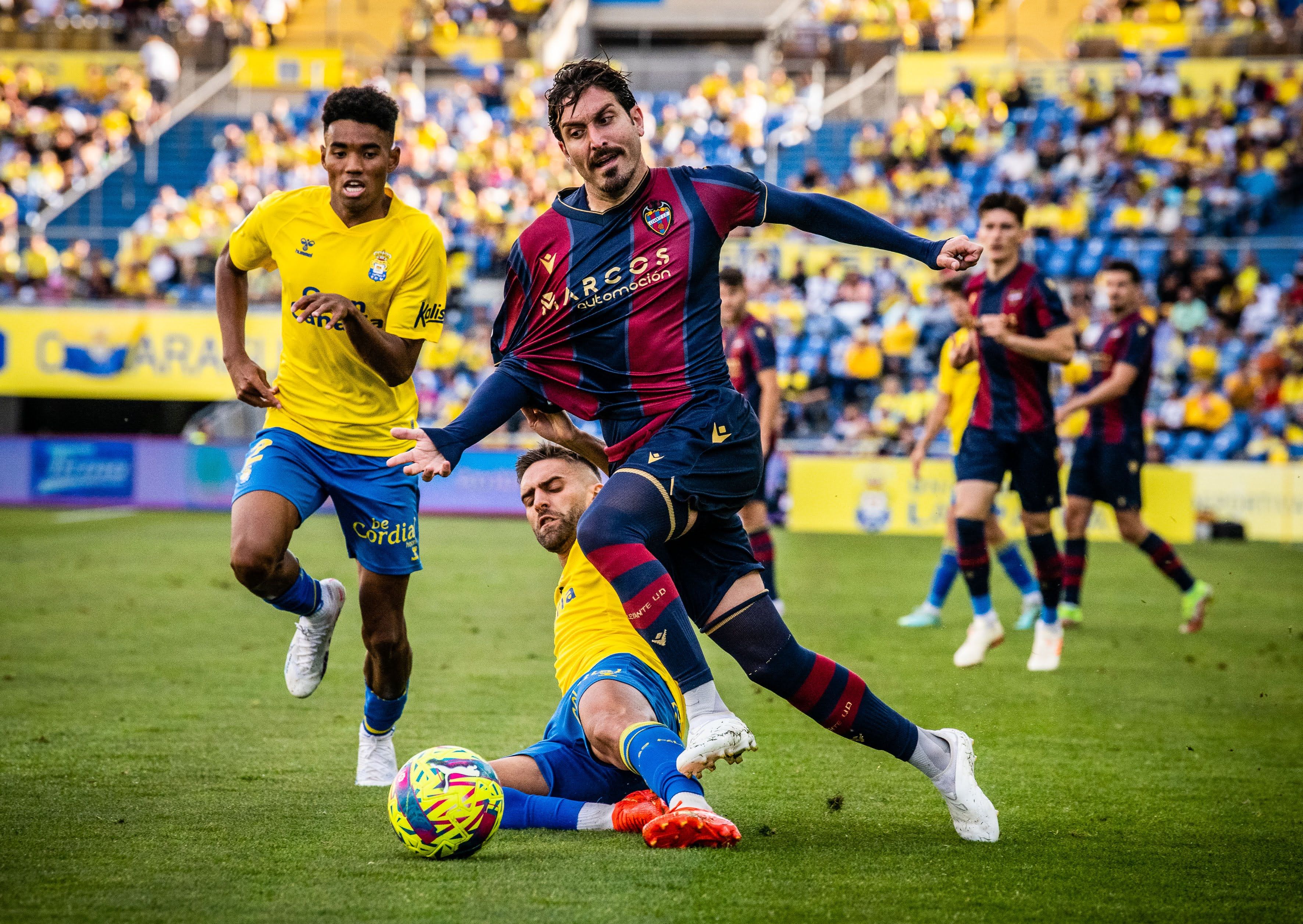  Campaña en el partido entre Las Palmas y el Levante.