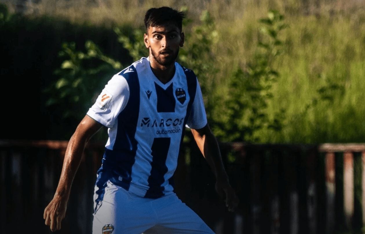  Carlos Jiménez deja el Levante