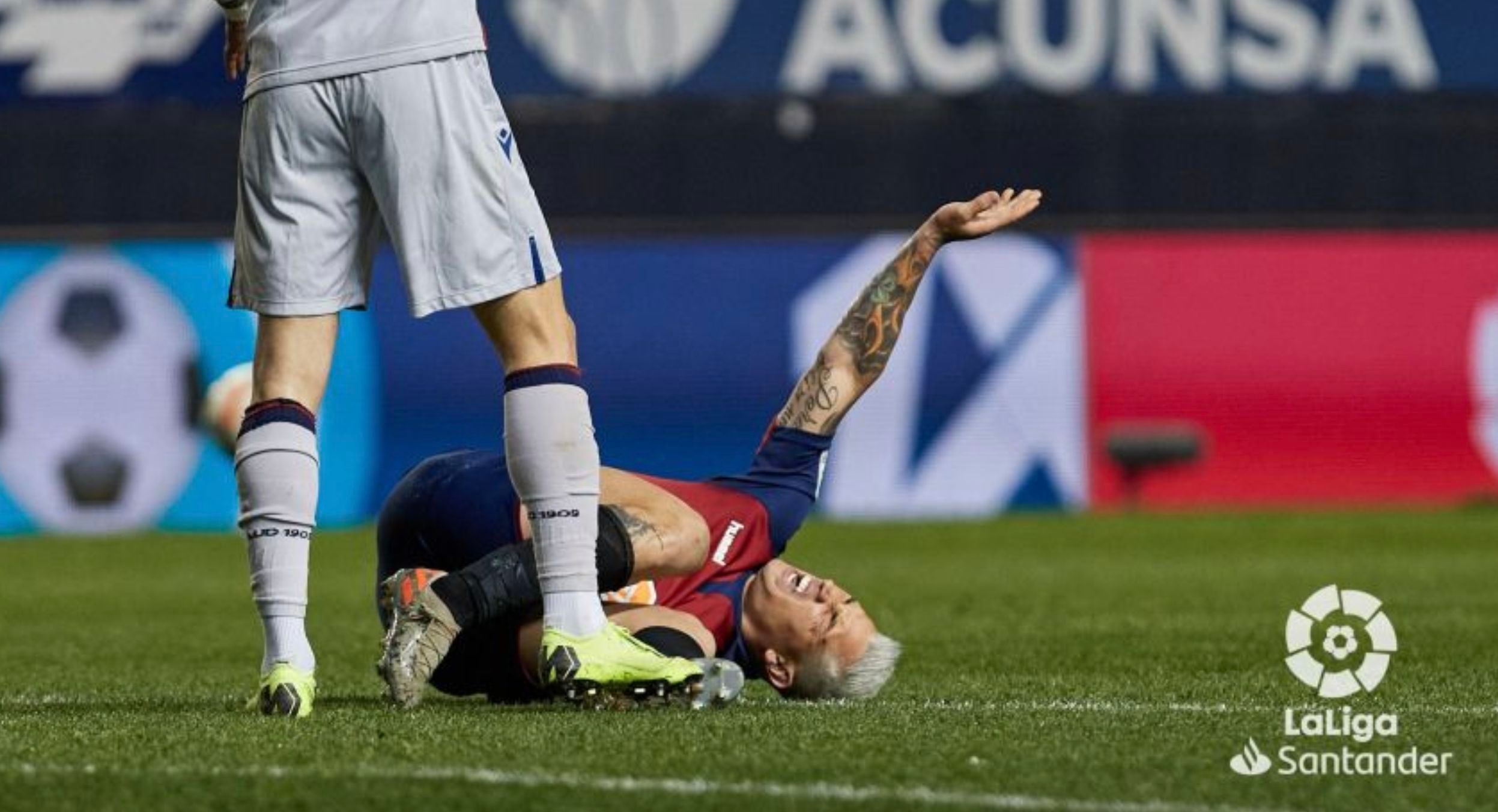  Chimy Ávila se lesiona de gravedad en el Osasuna-Levante.