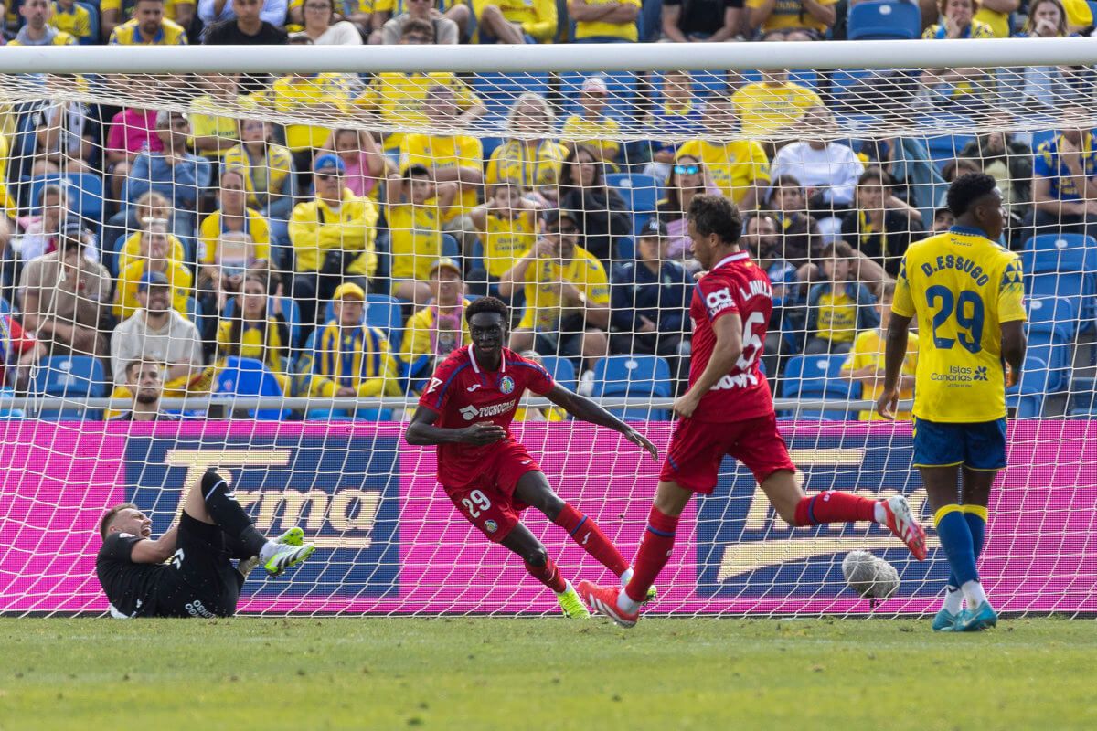  Coba da Costa celebra su gol en el Las Palmas-Getafe.