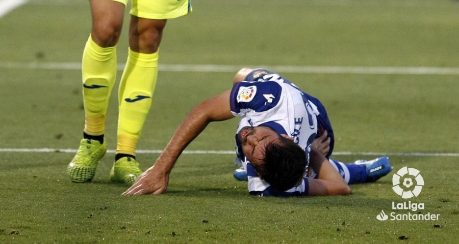  Coke Andújar se duele tras una acción durante el Levante-Getafe.