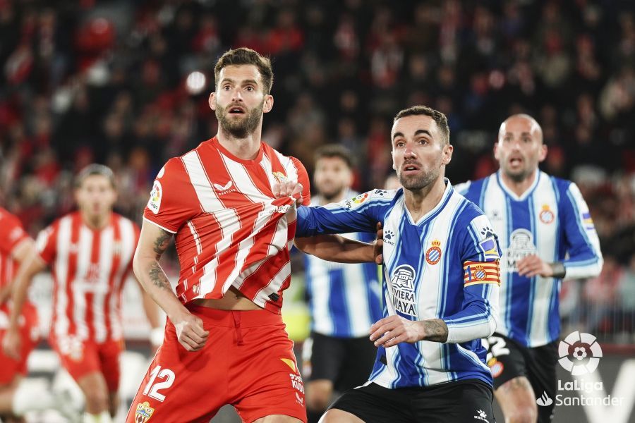  Darder y Baptistao, en una jugada del Almería-Espanyol.