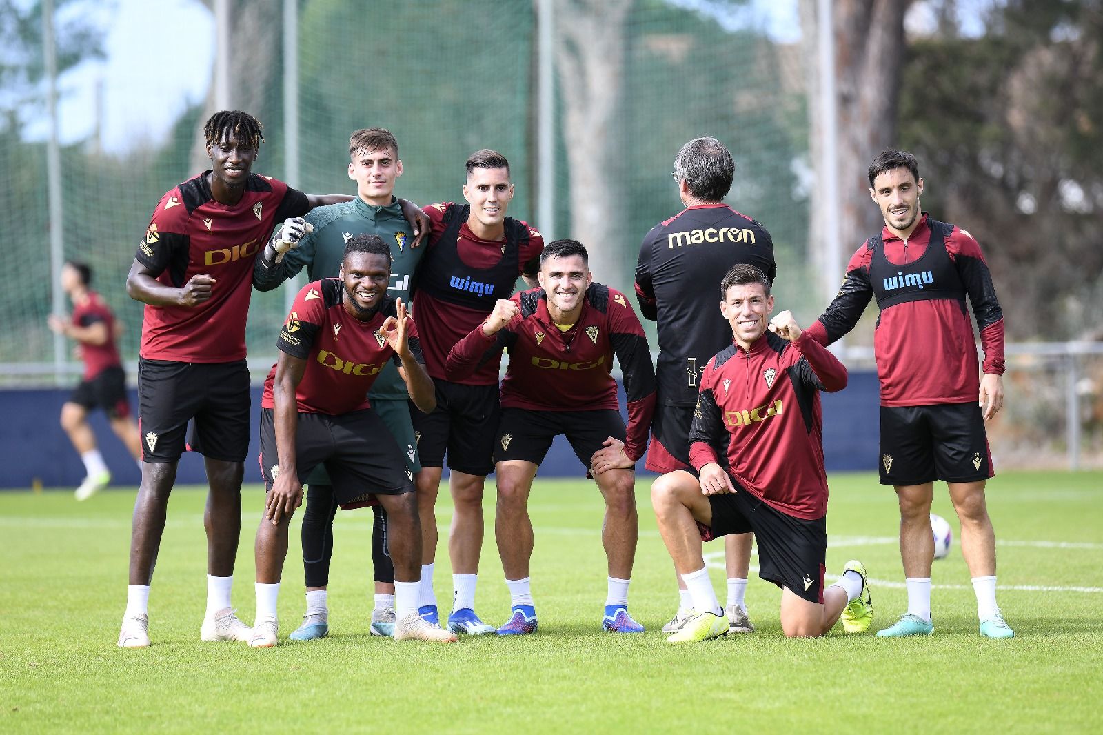  Entrenamiento del Cádiz en El Rosal.