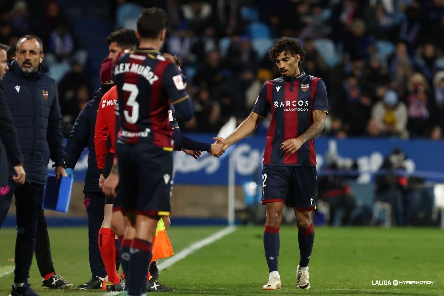 Fabrício se retira lesionado del Zaragoza - Levante.