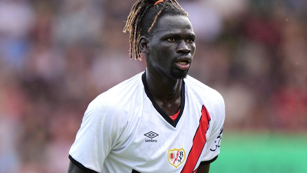 Pathé Ciss, una de las novedades de las alineaciones en el Rayo - Girona