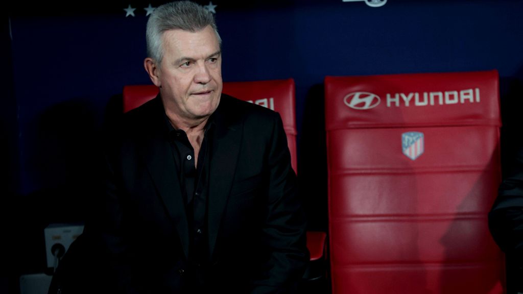  Javier Aguirre durante el partido frente al Atlético de Madrid. (Fuente: Cordon Press)