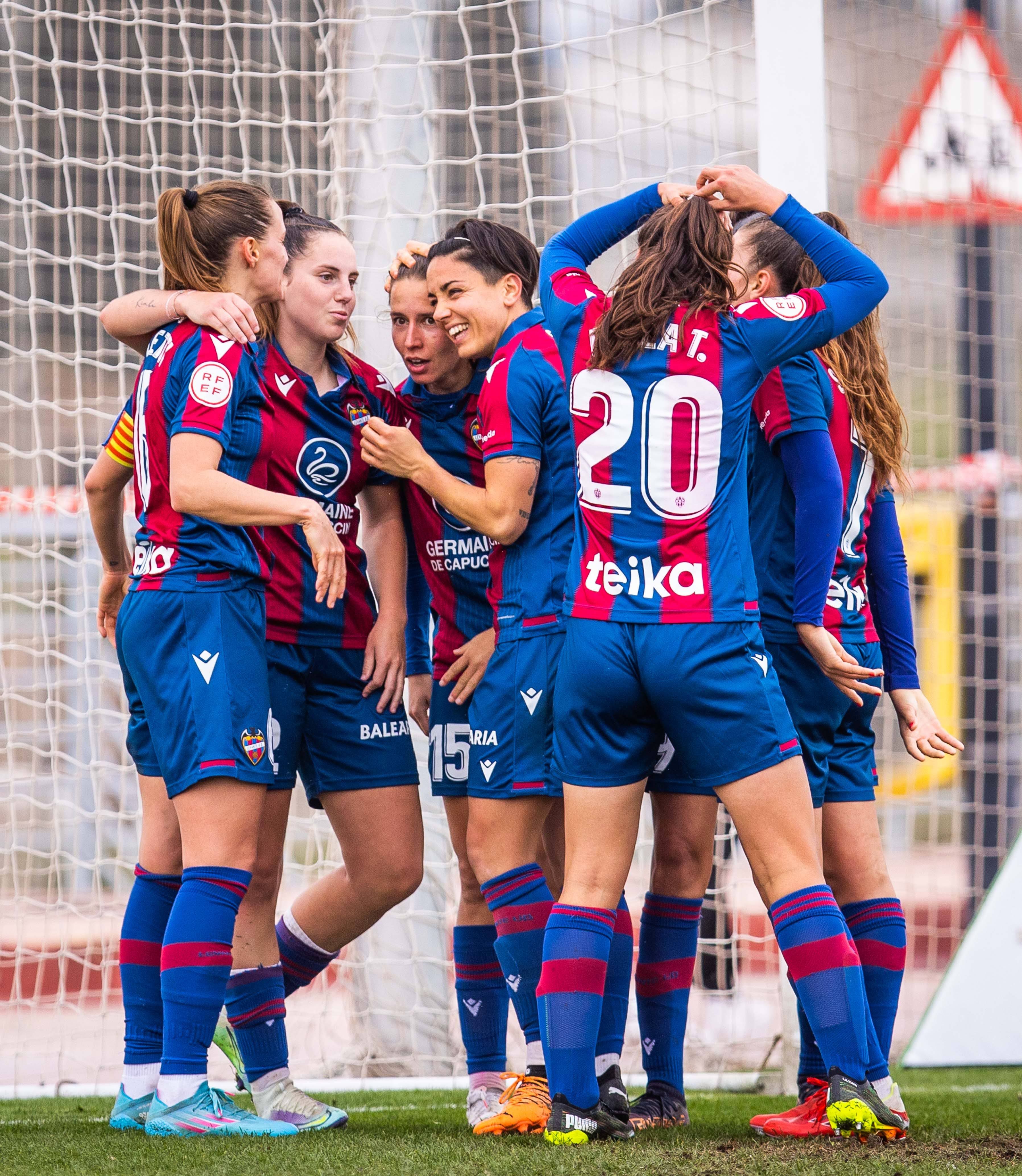 El Femenino pasa por encima del Alavés (3-0)