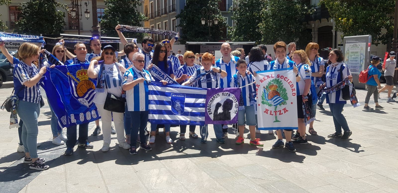  La afición de la Real en Granada para la final de la Copa de la Reina.