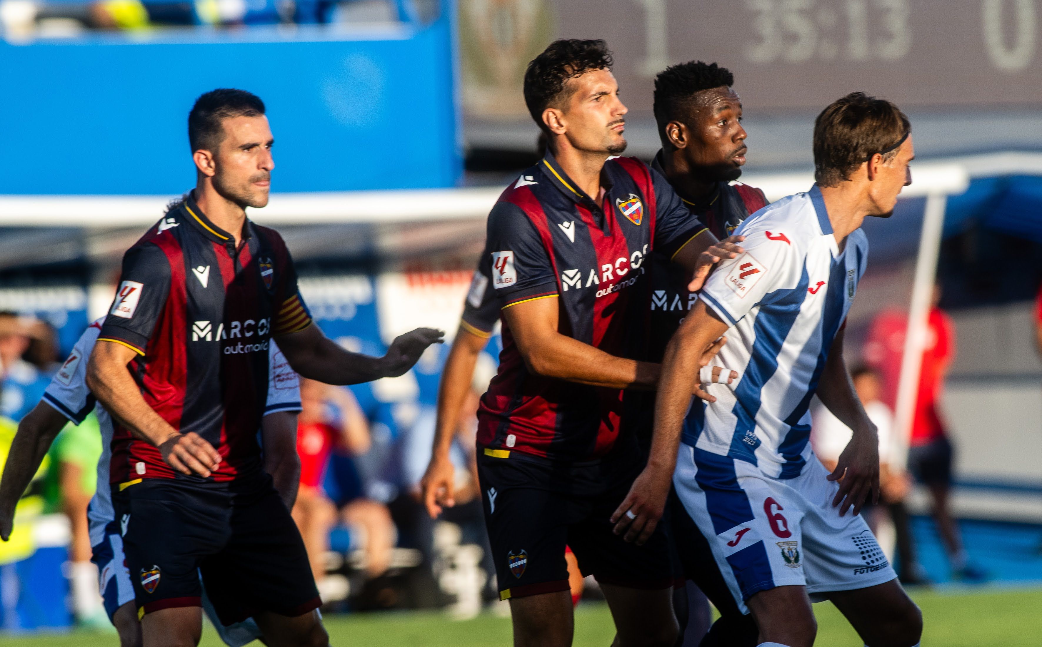 El Levante recupera a Álex Muñoz.