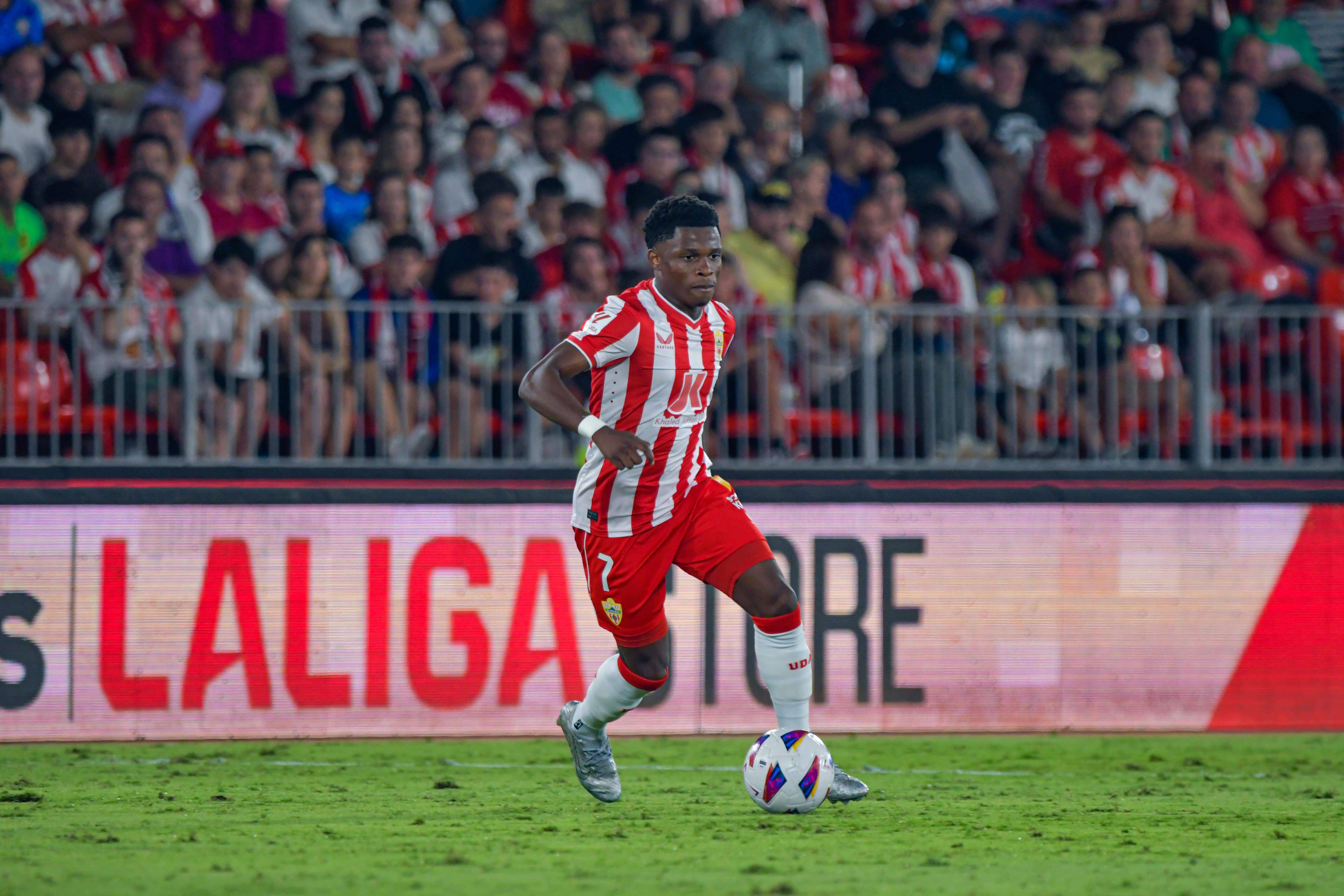  Largie Ramazani, en un partido del Almería.