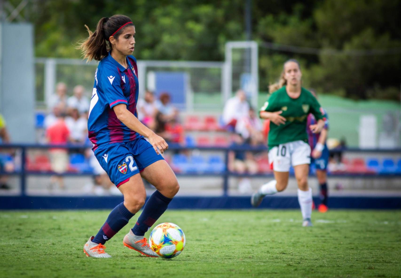  Alba Redondo en un partido con el Levante UD Femenino.
