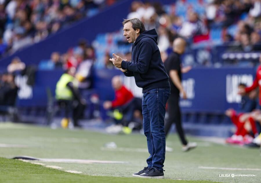  Miñambres en el Levante - Sporting.