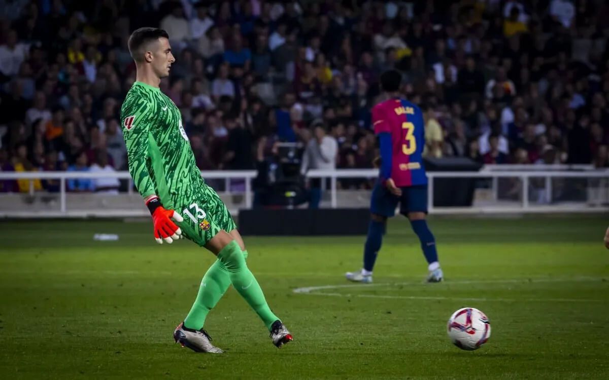  Ikaki Peña, en un partido con el Barça.