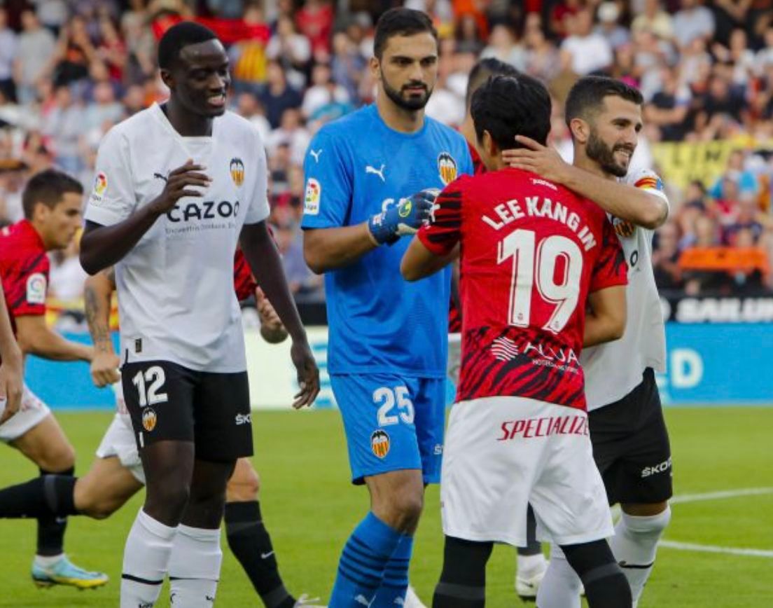  Mouctar Diakhaby ante el Mallorca.