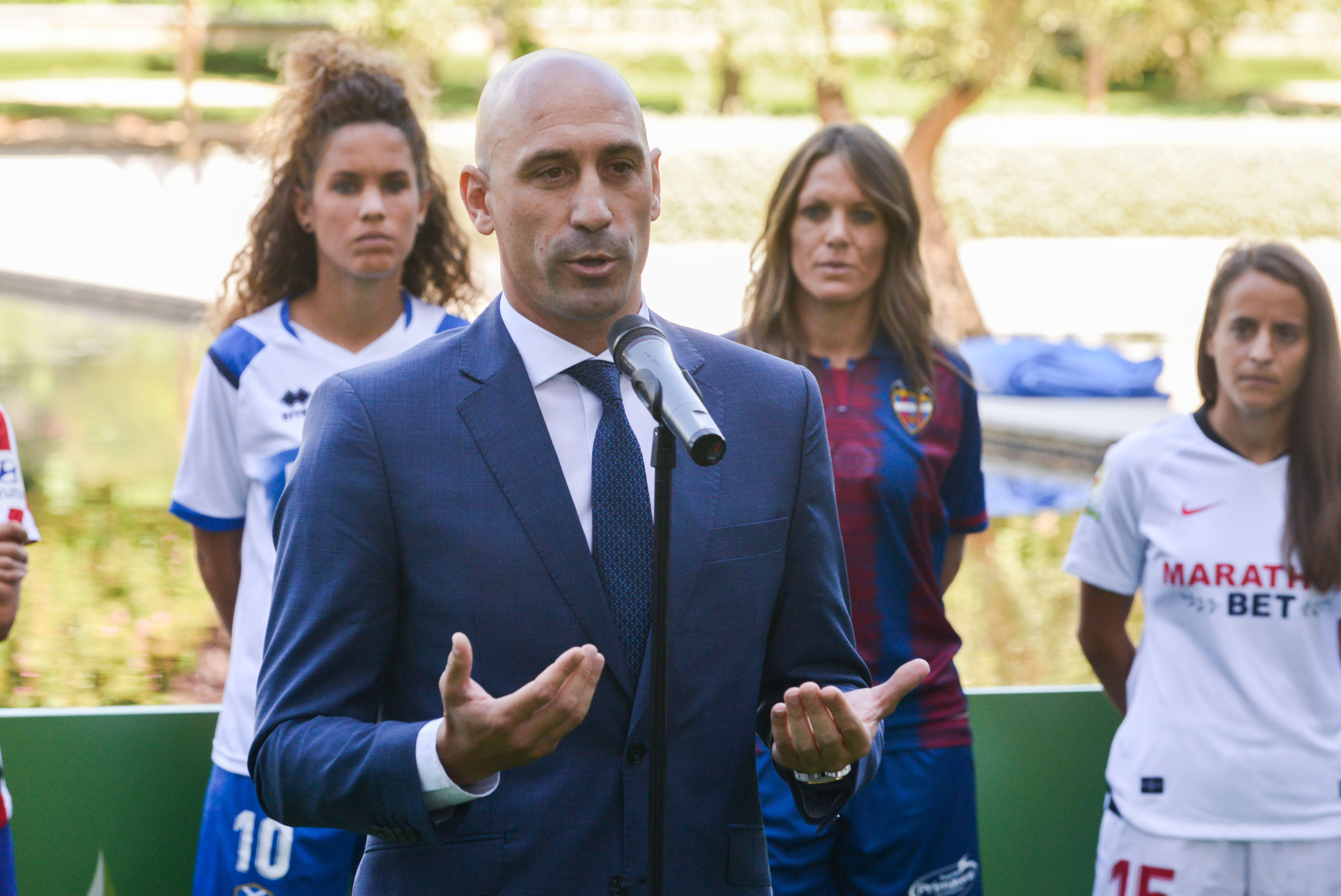  Rubiales comparece ante los medios de comunicación en la presentación de la Primera Iberdrola.