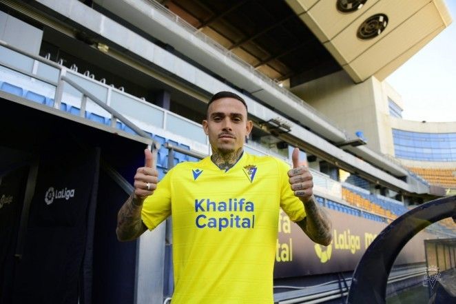  Roger Martí, en su presentación con el Cádiz