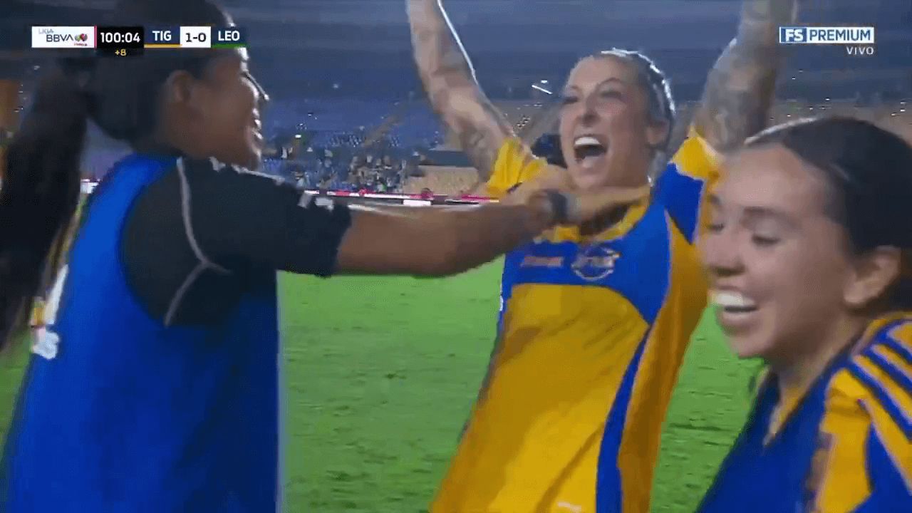 Jenni Hermoso celebrando el último gol con Tigres (Fox Sports MX)