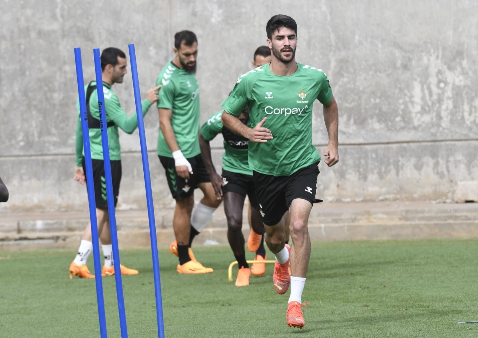  Visus, en una sesión de trabajo del Real Betis de esta semana.