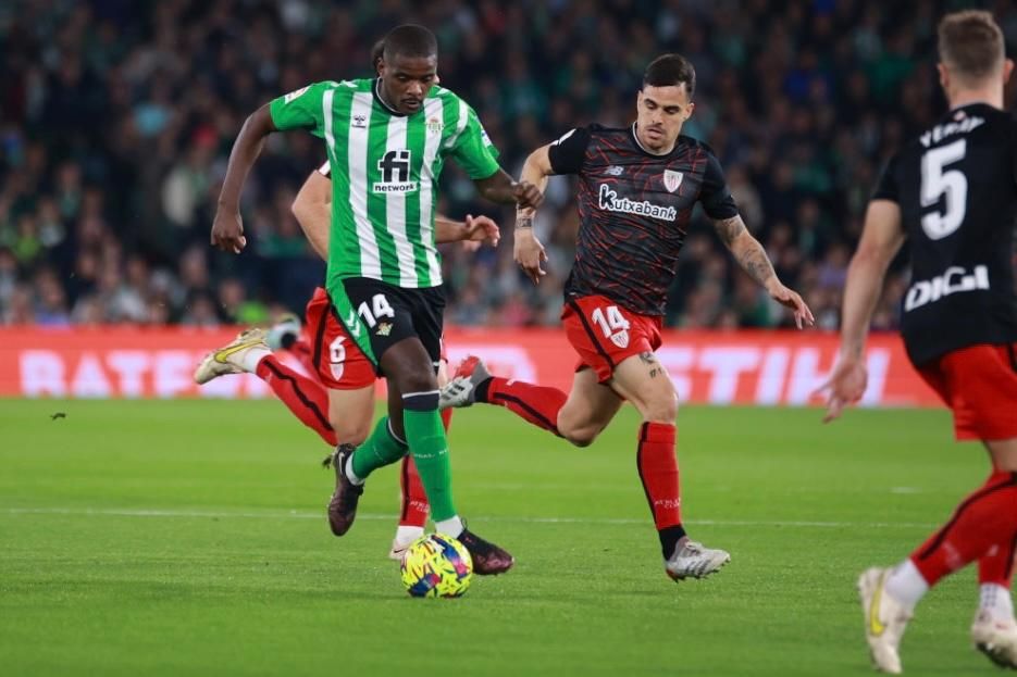 William Carvalho y Dani García, durante el Betis-Athletic.