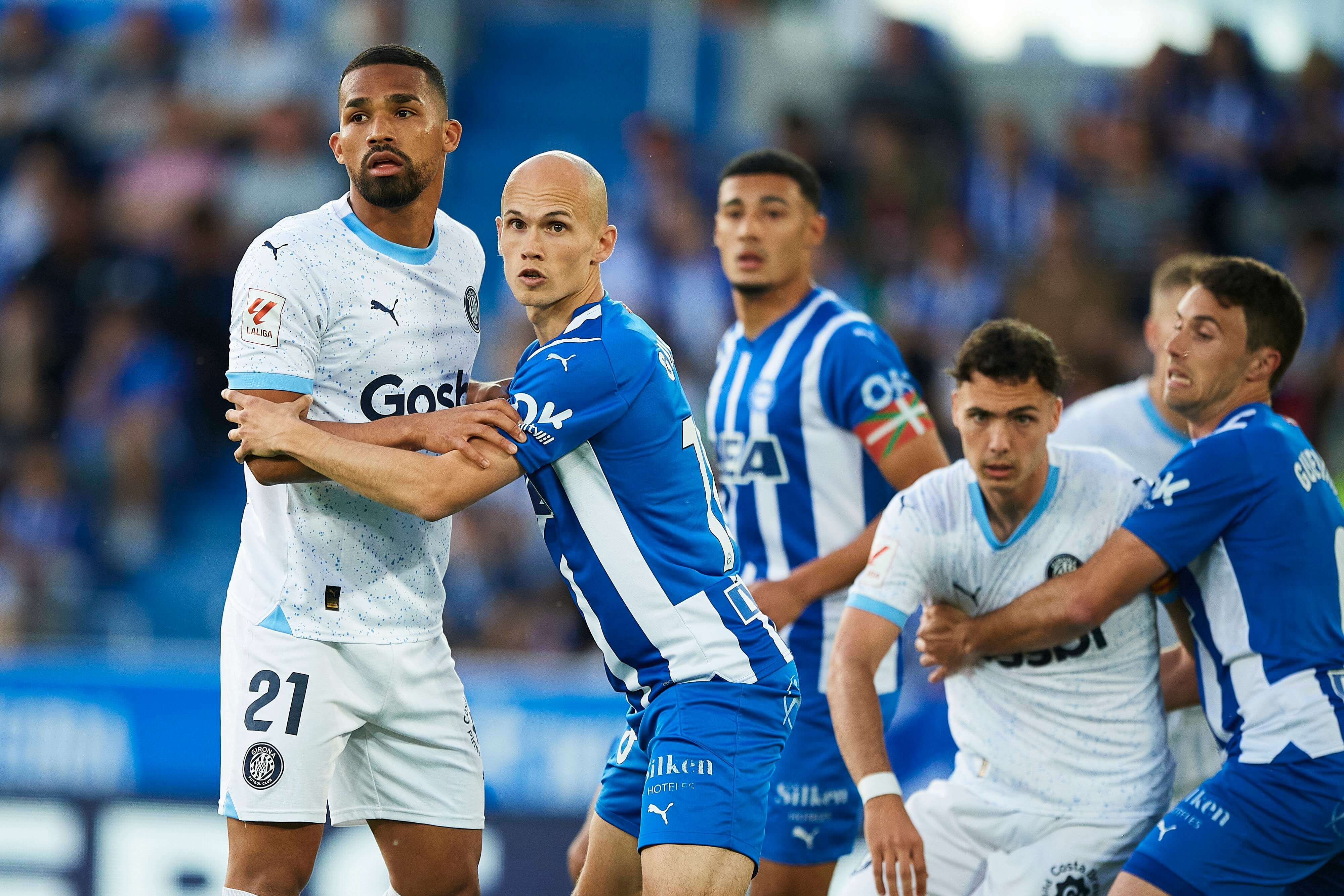  Yangel Herrera y Guridi, en el Alavés-Girona.