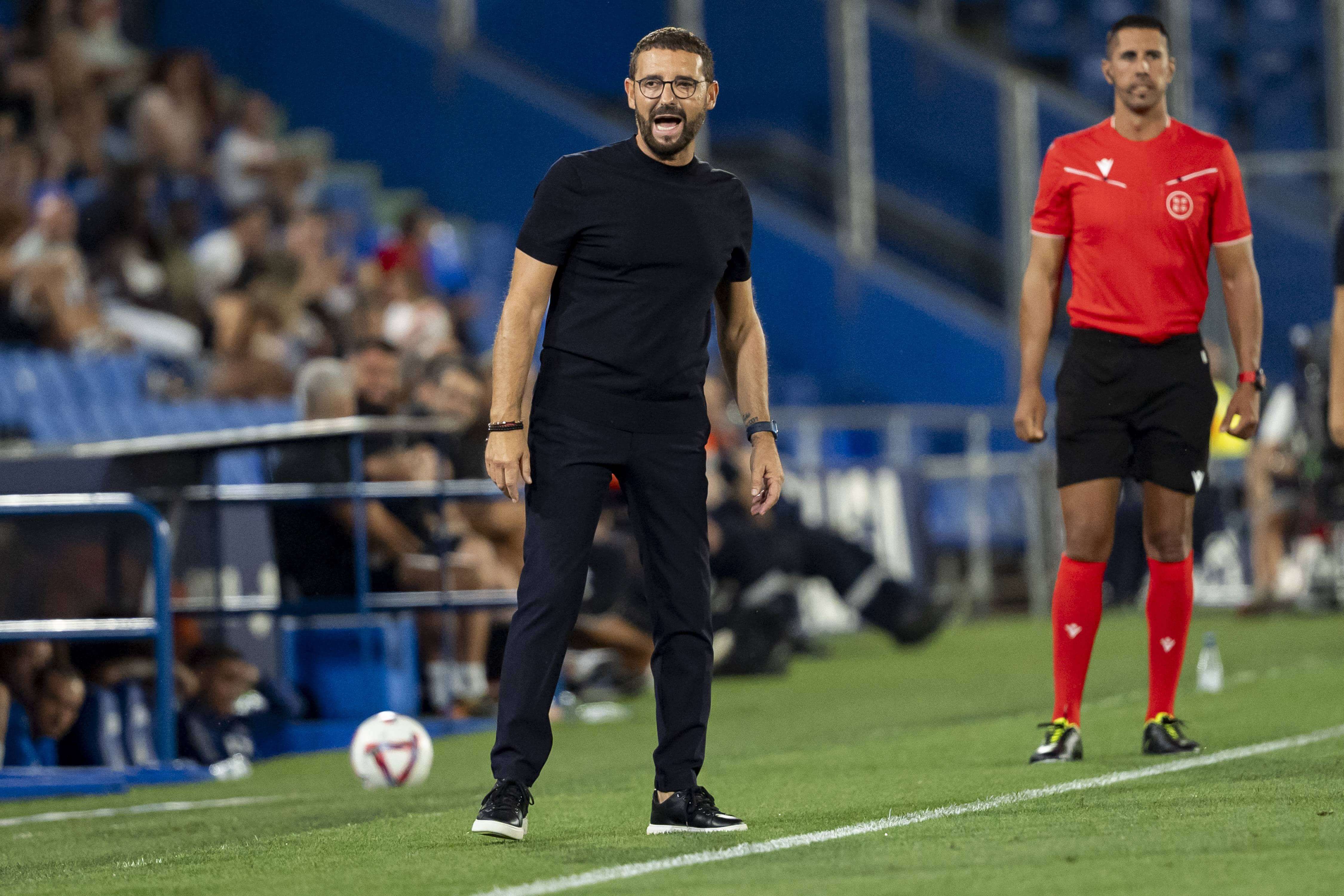  José Bordalás dando instrucciones al Getafe.