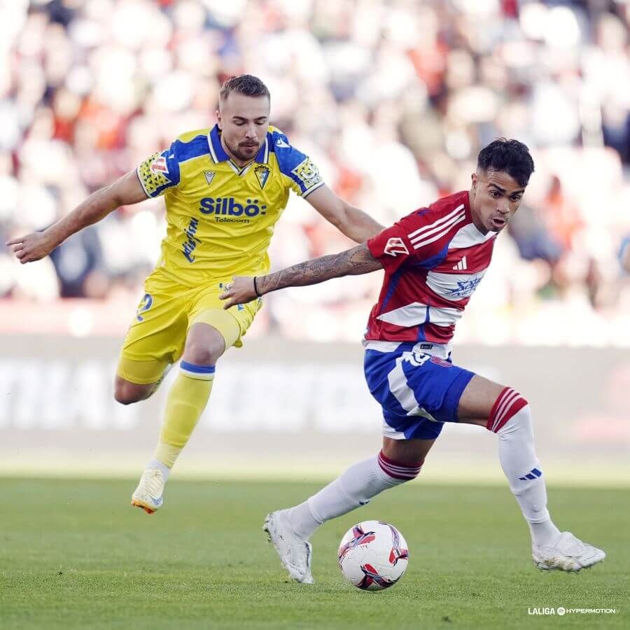  Javi Ontiveros, un fijo en las alineaciones del Cádiz.
