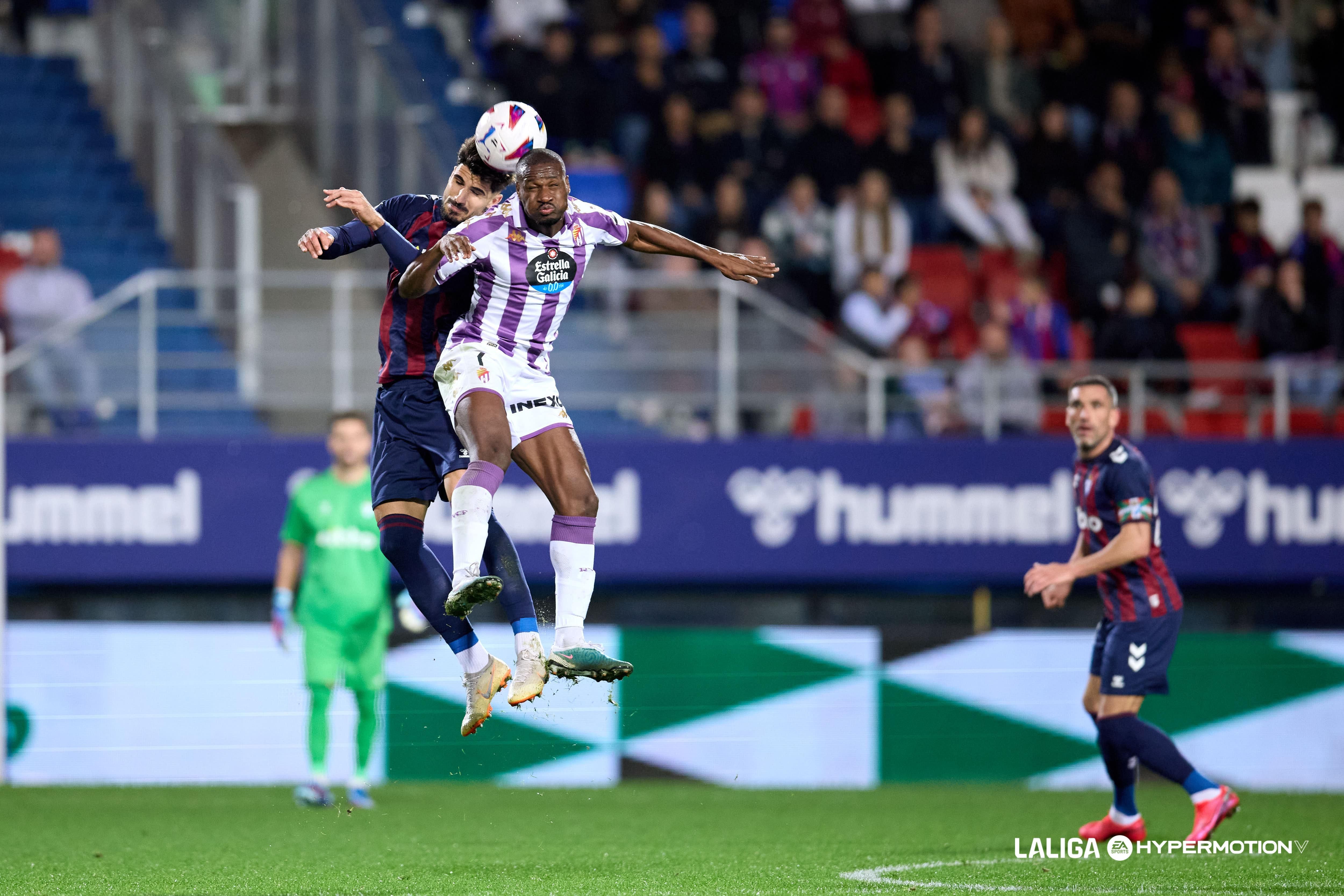  Mamadou Sylla, en el Eibar - Valladolid.