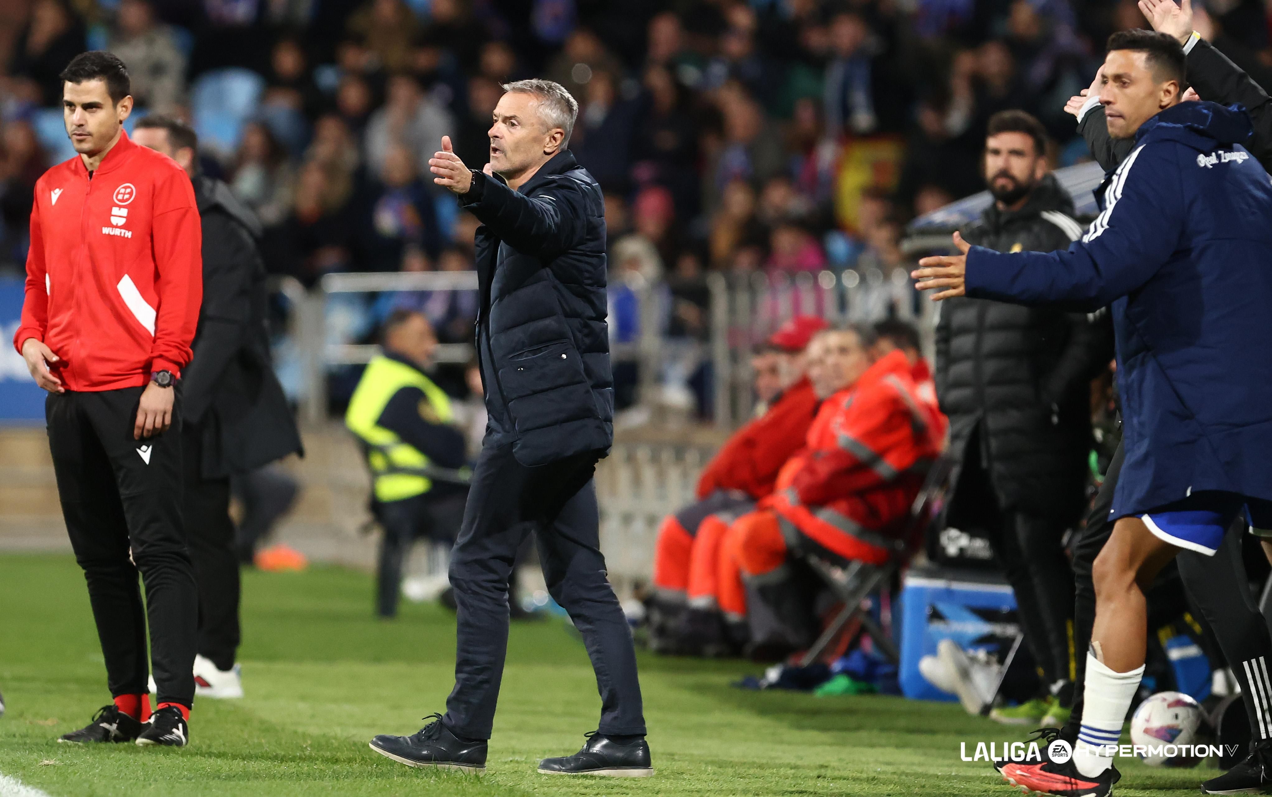  Instrucciones de Fran Escribá en el Zaragoza - Oviedo.