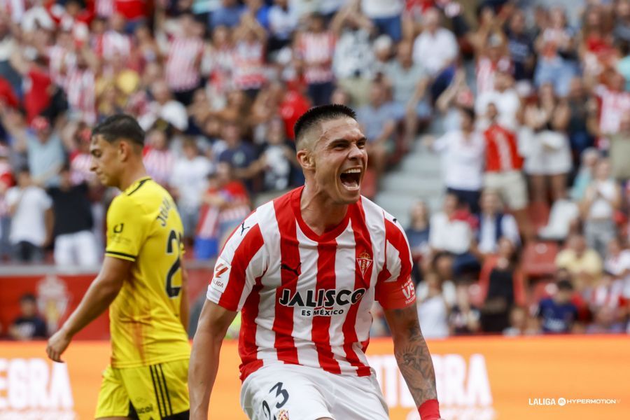  Djuka ante el Mirandés.