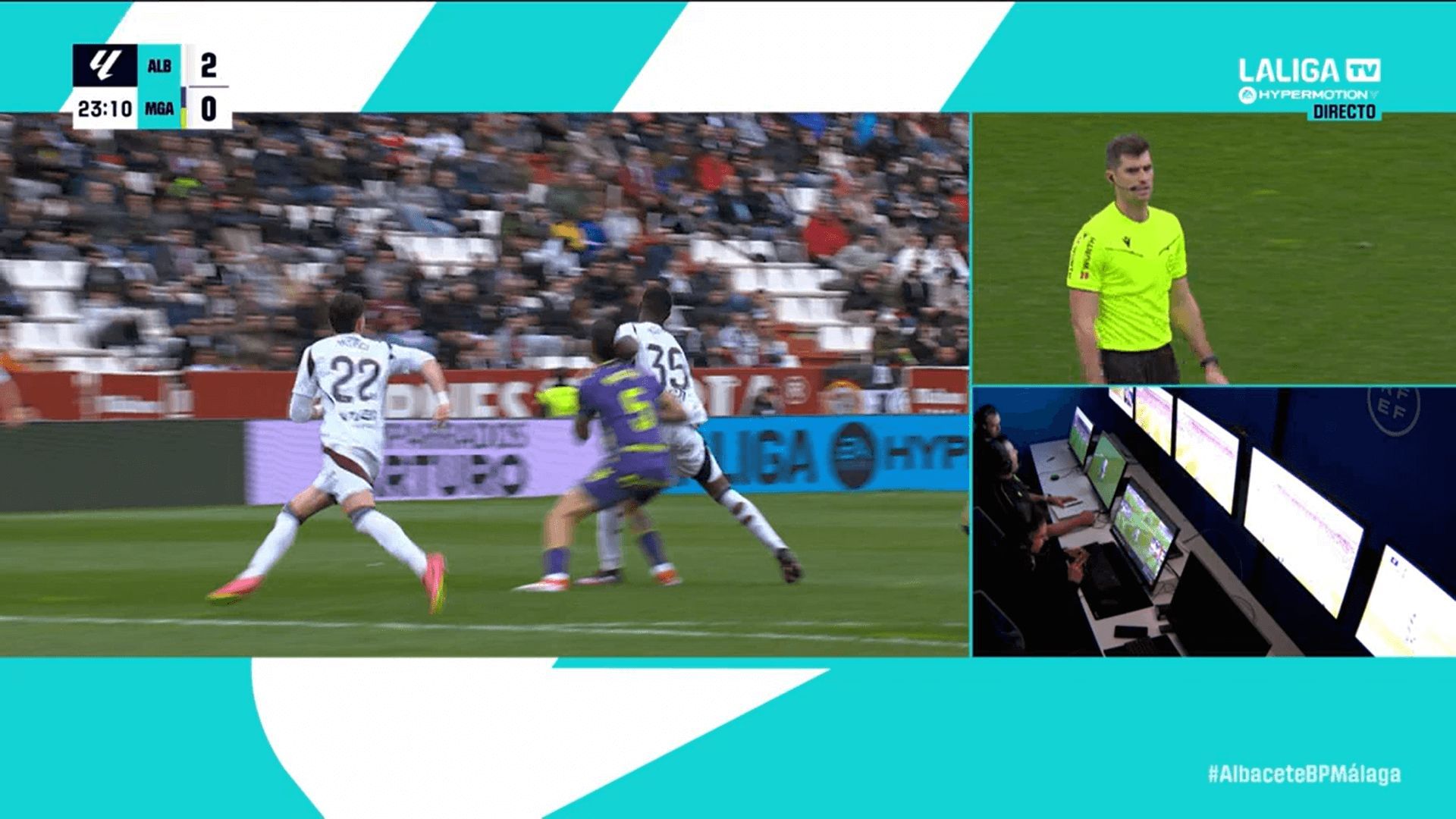  El codazo de Christian Kofane por el que fue expulsado en el Albacete-Málaga.