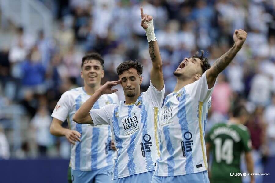  Larrubia celebra su gol al Eibar.