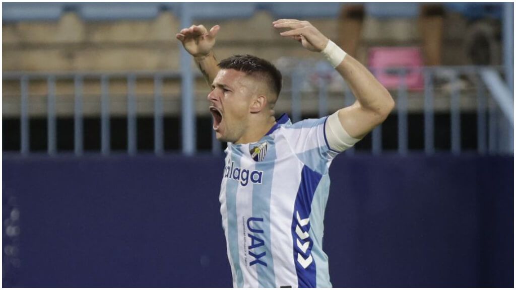  Rafa Rodríguez celebra su gol ante la Real Sociedad B. (LaLiga Hypermotion)