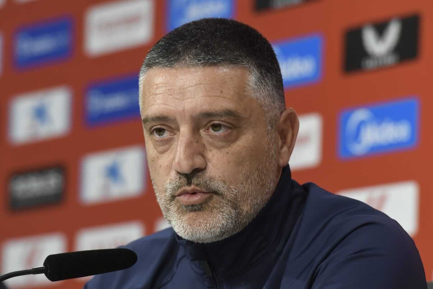  García Pimienta, en la rueda de prensa previa al partido ante el Valencia.
