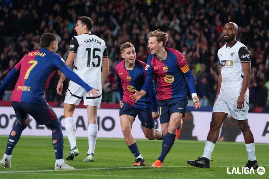  Gol de Frenkie De Jong.