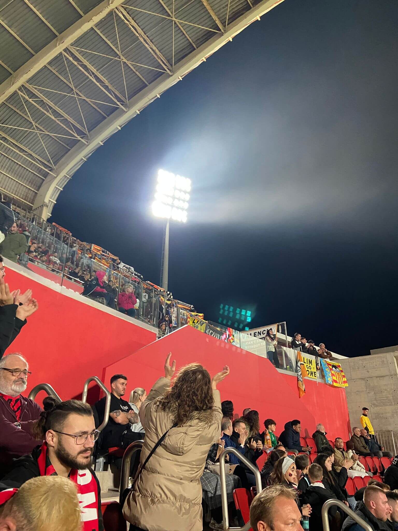 Homenaje por la DANA en Son Moix.