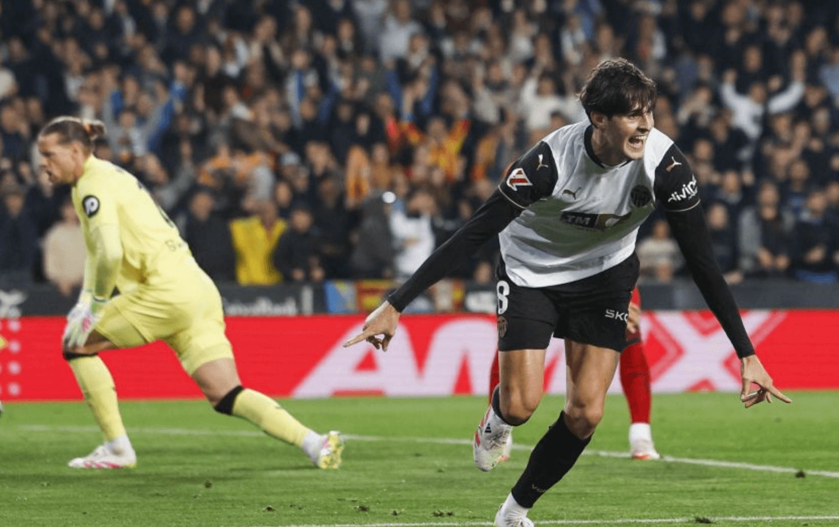  La dedicatoria del gol de Javi Guerra y el gesto