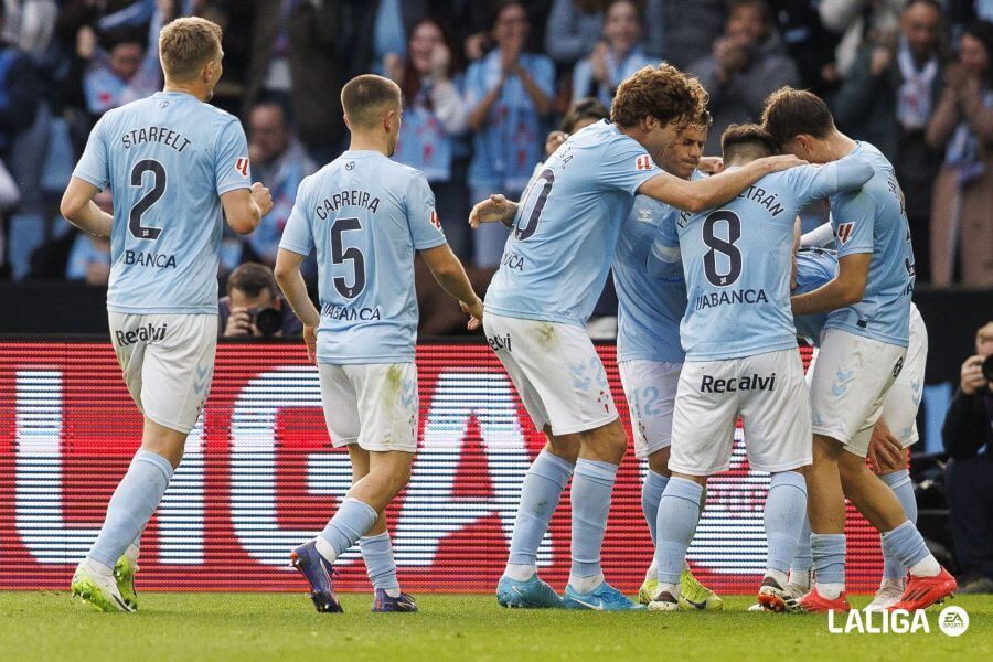  Los jugadores del Celta celebran el 2-0 de Pablo Durán.